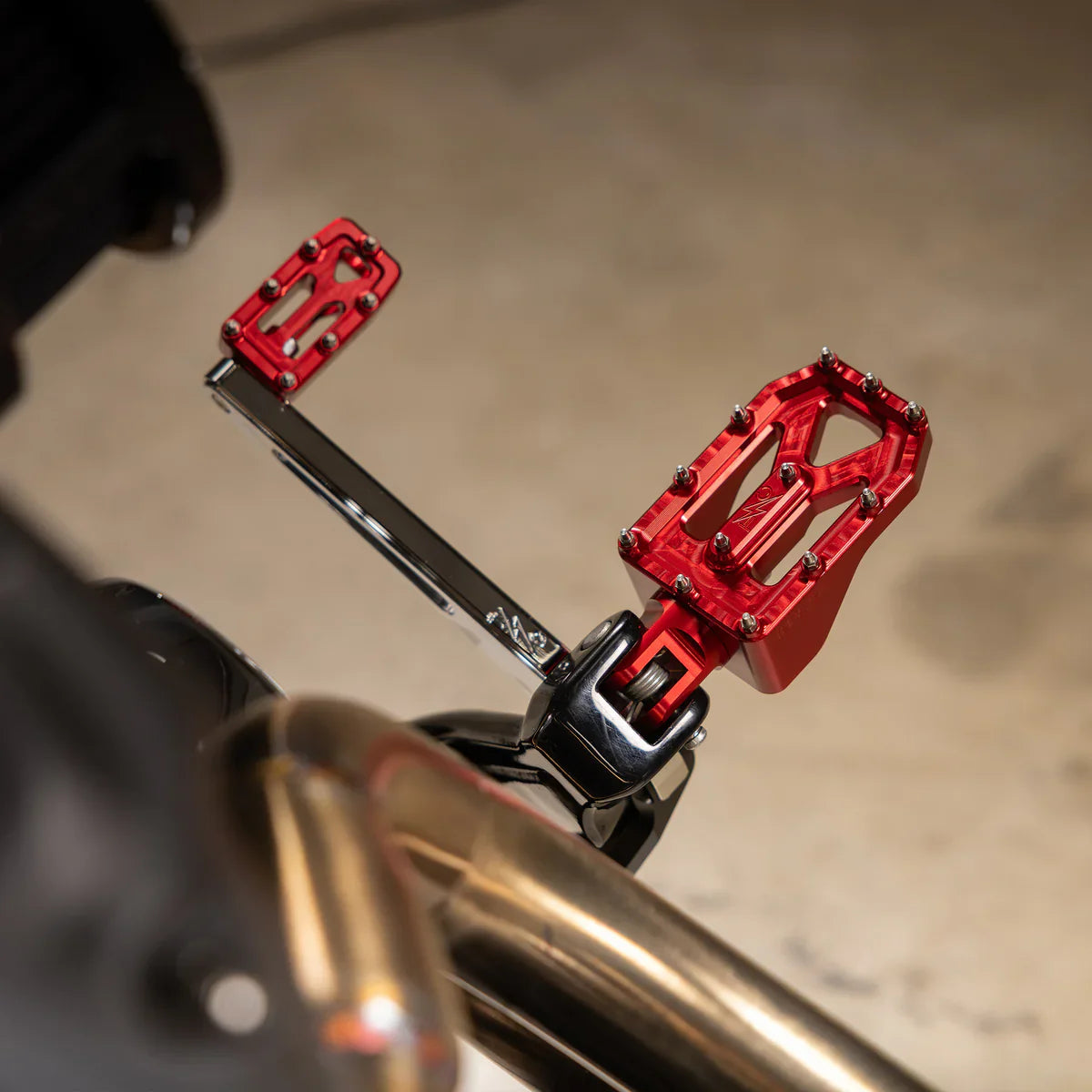 Aggressor Foot Pegs - Red