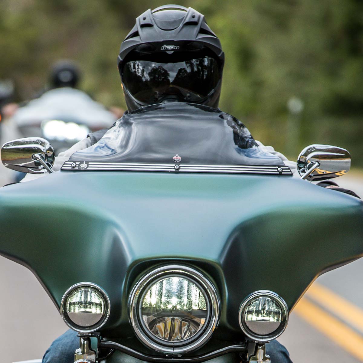 Klock Werks - 6.5" Flare™ Windshield (96-13 Models) Bat Wing