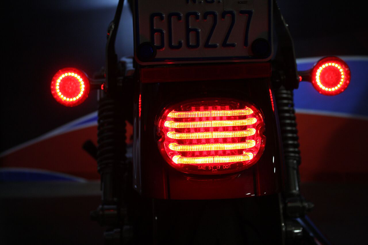 Custom Dynamics Probeam® Low-Profile Led Taillight Kit - With No Tag Light |