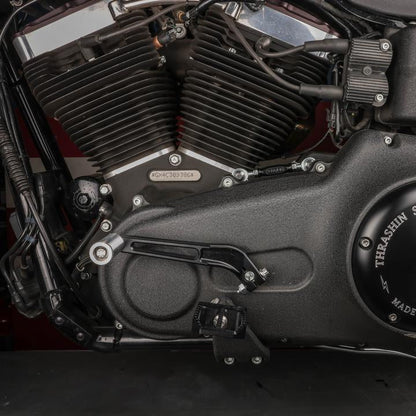 Thrashin Supply Shift Linkage - Dyna/Softail - Black