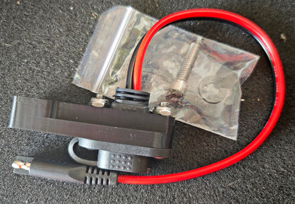 Charging port top mount bracket for touring bikes
